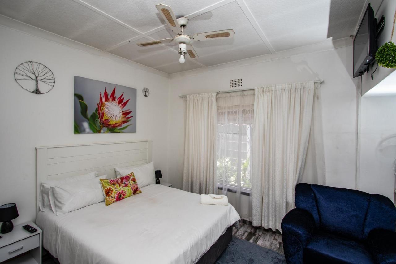 Willow Guest House Боксбург Екстериор снимка