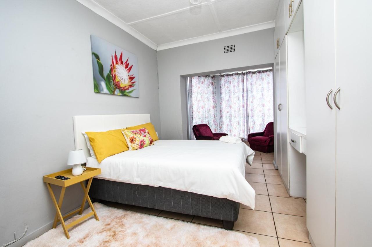 Willow Guest House Боксбург Екстериор снимка