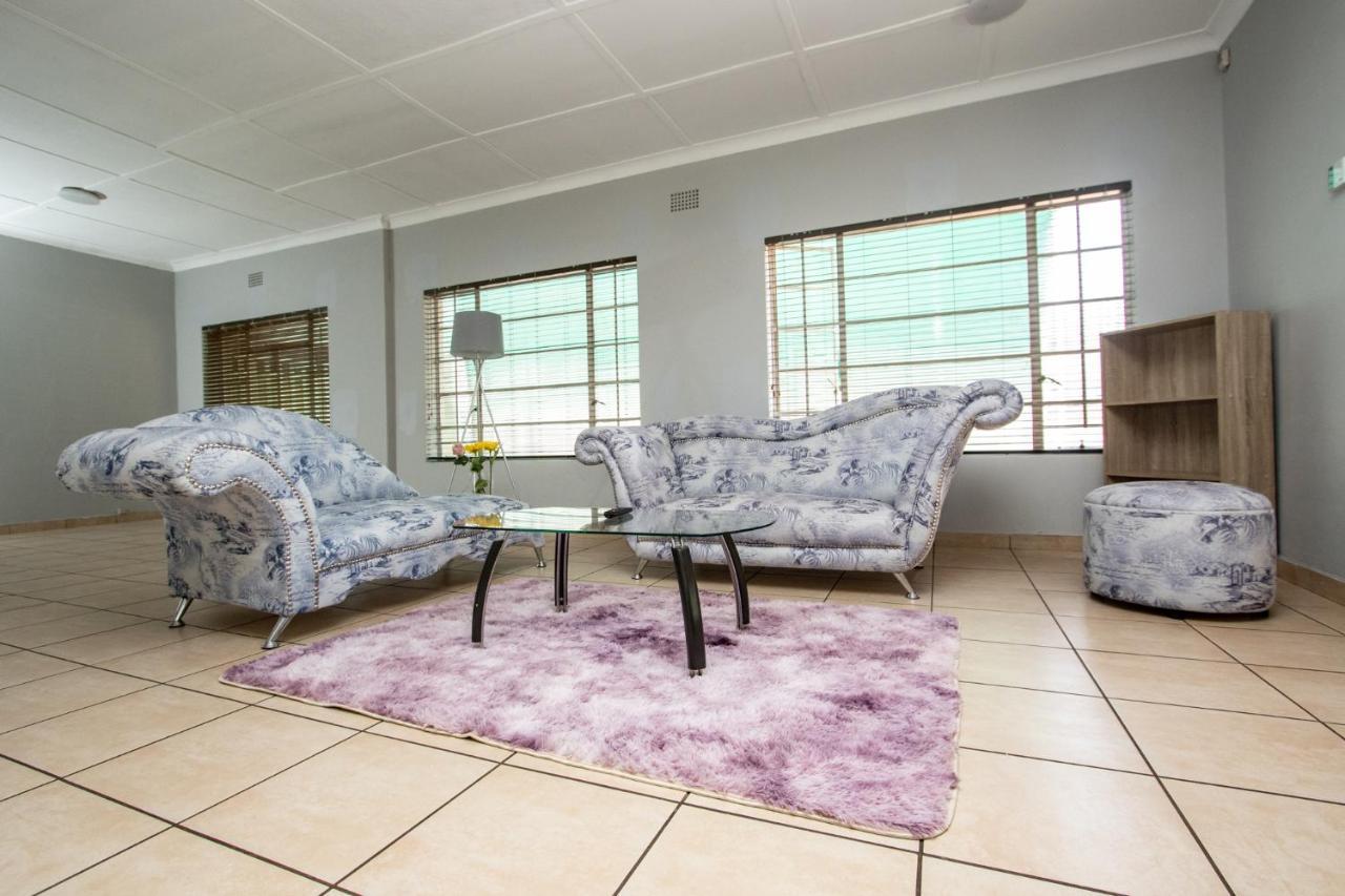 Willow Guest House Боксбург Екстериор снимка