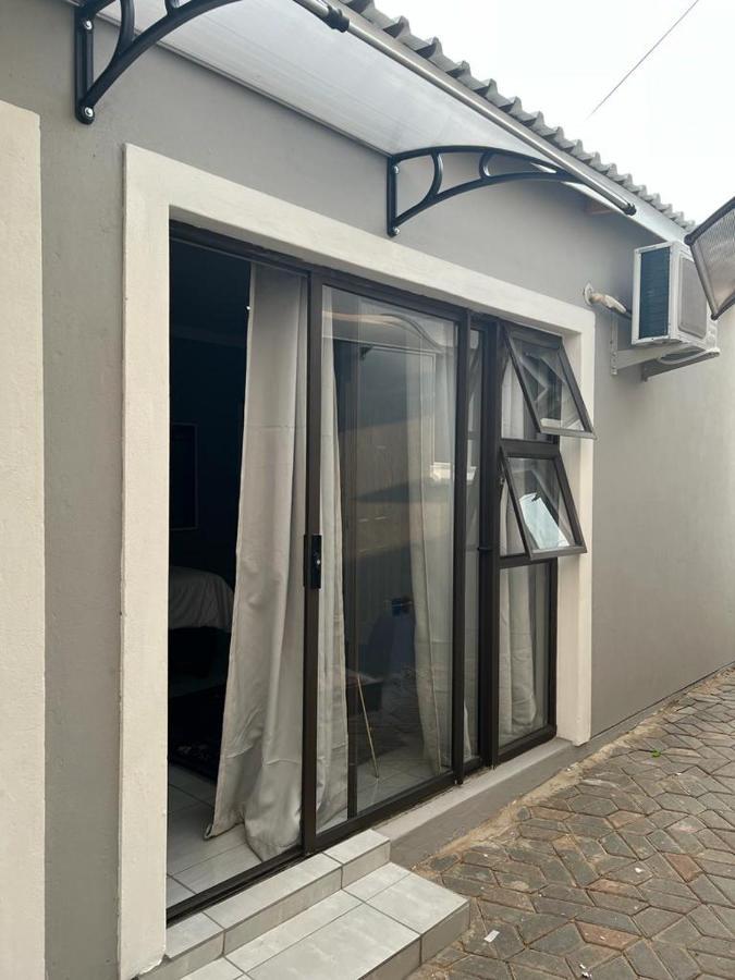 Willow Guest House Боксбург Екстериор снимка