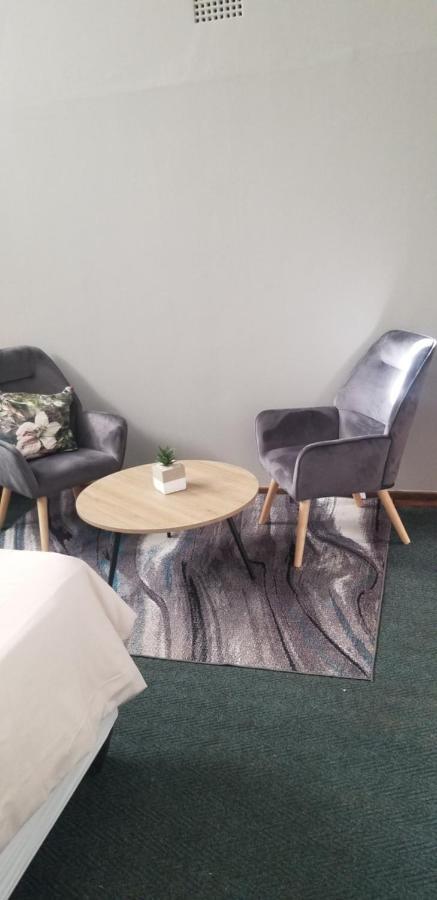 Willow Guest House Боксбург Екстериор снимка