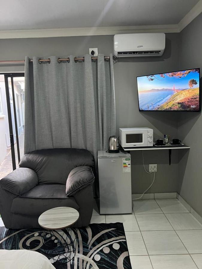 Willow Guest House Боксбург Екстериор снимка