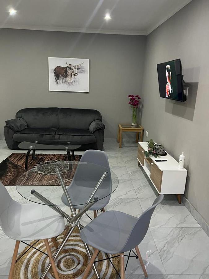 Willow Guest House Боксбург Екстериор снимка