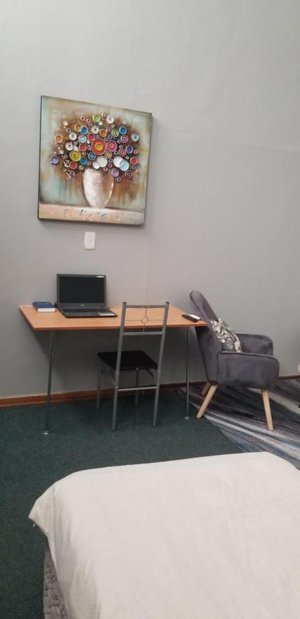 Willow Guest House Боксбург Екстериор снимка