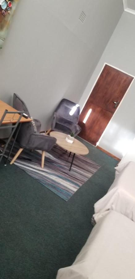 Willow Guest House Боксбург Екстериор снимка